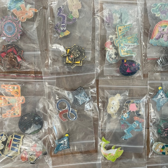 Set of 107 Destination Imagination Collectible Pins - Will Sell Separately - Picture 5 of 10